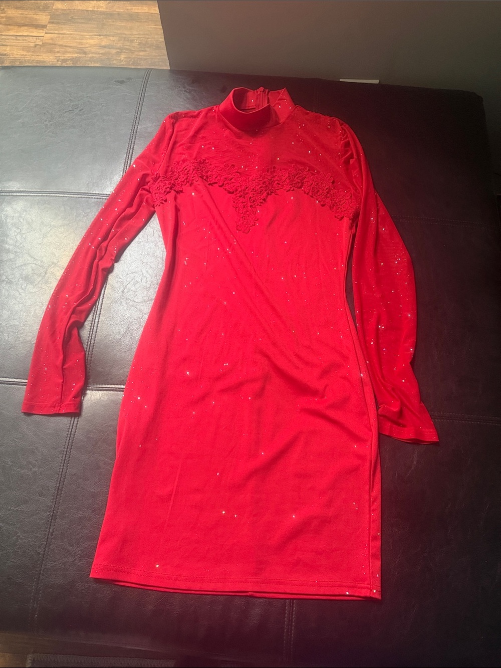 Elegant Red Long-Sleeve Bodycon Dress with Embellished Lace